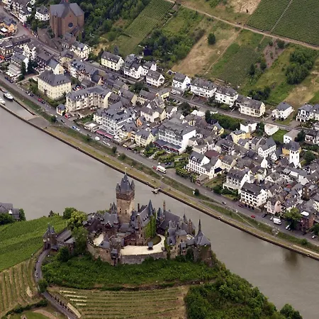 Elegant Near The River Moselle * كوتشيم